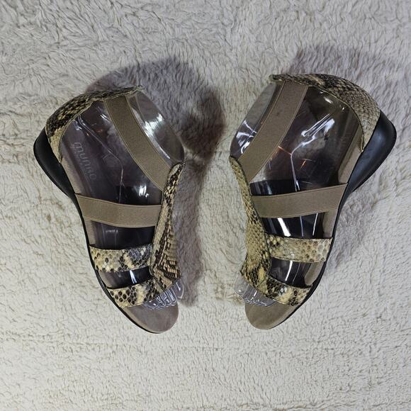 Munro American 6.5 W Zena Khaki Python Snakeskin Print perfect fit. Comfy Granny - Picture 6 of 13